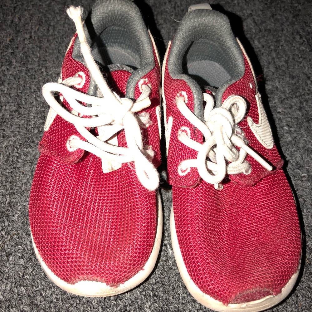Toddler roshe runs